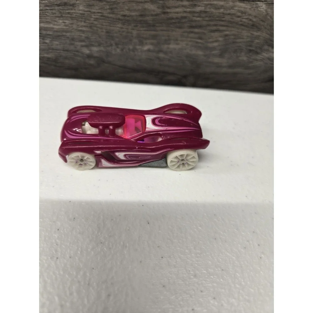 Hot Wheels Hot Pink Magenta Pearl White 16‎ Angels Race Car 2013 Malaysia